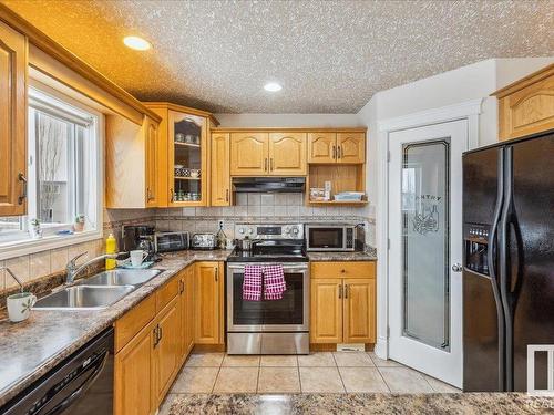 13404 162 Avenue, Edmonton, AB - Indoor Photo Showing Kitchen With Double Sink