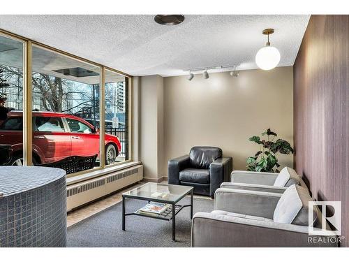 206 12207 Jasper Avenue, Edmonton, AB - Indoor