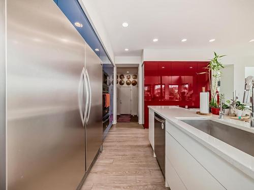 3104 Allan Landing Landing, Edmonton, AB - Indoor Photo Showing Kitchen