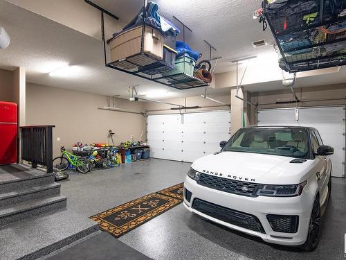 2767 Wheaton Drive, Edmonton, AB - Indoor Photo Showing Garage