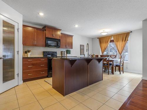 6155 11 Avenue, Edmonton, AB - Indoor Photo Showing Kitchen