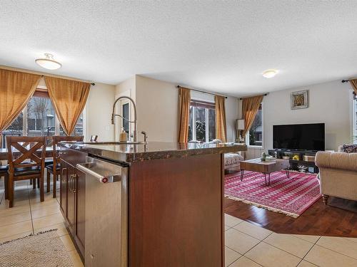 6155 11 Avenue, Edmonton, AB - Indoor Photo Showing Living Room