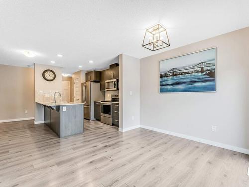 2536 Casey Way, Edmonton, AB - Indoor Photo Showing Kitchen