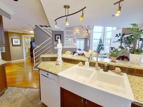 404 12028 103 Avenue, Edmonton, AB - Indoor Photo Showing Kitchen With Double Sink