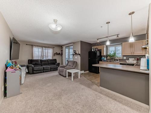 319- 11453 Ellerslie Rd Sw Road Sw, Edmonton, AB - Indoor Photo Showing Kitchen