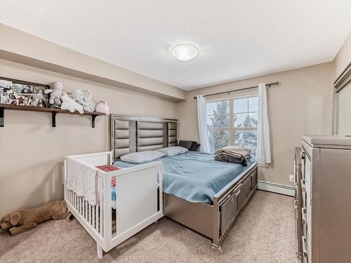 319- 11453 Ellerslie Rd Sw Road Sw, Edmonton, AB - Indoor Photo Showing Bedroom