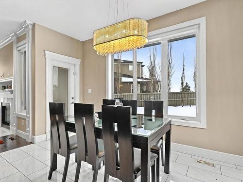 3948 Claxton Loop, Edmonton, AB - Indoor Photo Showing Dining Room