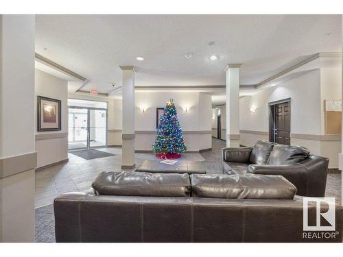 107 8702 Southfort Drive, Fort Saskatchewan, AB - Indoor Photo Showing Living Room