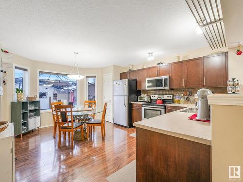 6019 214 Street, Edmonton, AB - Indoor