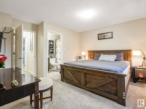 6019 214 Street, Edmonton, AB - Indoor Photo Showing Bedroom