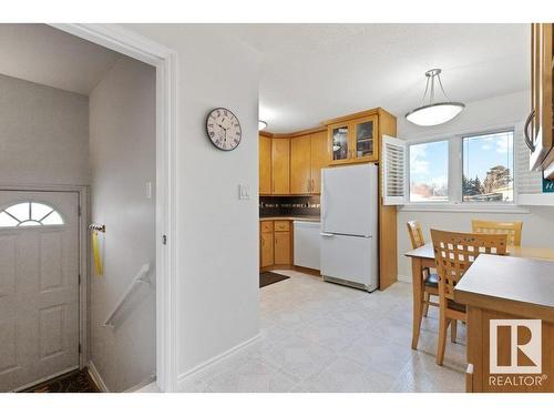 8512 71 Street, Edmonton, AB - Indoor Photo Showing Kitchen