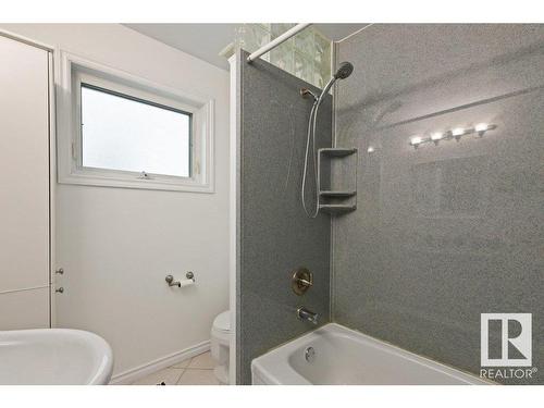 8512 71 Street, Edmonton, AB - Indoor Photo Showing Bathroom