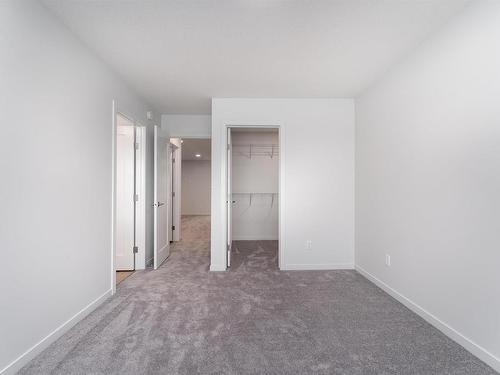 7325 Klapstein Crescent, Edmonton, AB - Indoor Photo Showing Other Room