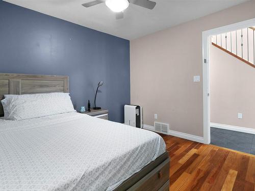 16210 47 Street, Edmonton, AB - Indoor Photo Showing Bedroom