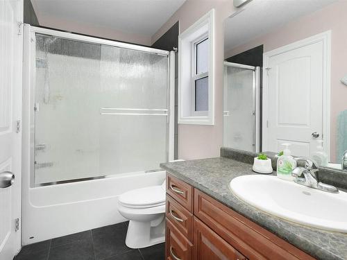 16210 47 Street, Edmonton, AB - Indoor Photo Showing Bathroom