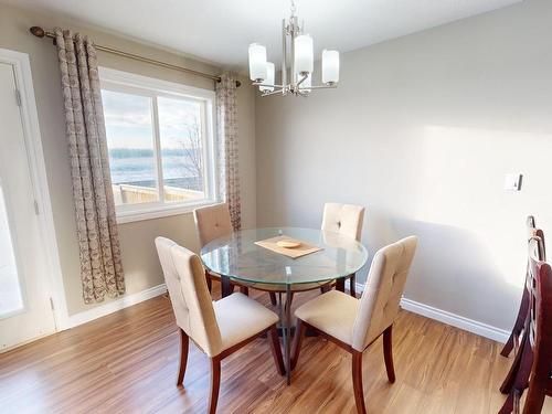 4013 41B Avenue, Drayton Valley, AB - Indoor Photo Showing Dining Room