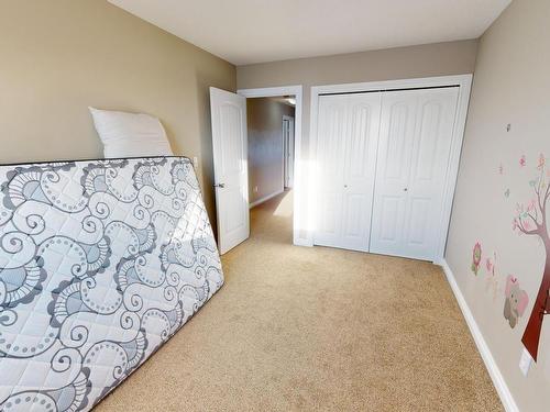 4013 41B Avenue, Drayton Valley, AB - Indoor Photo Showing Bedroom