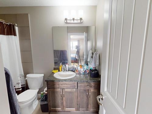 4013 41B Avenue, Drayton Valley, AB - Indoor Photo Showing Bathroom