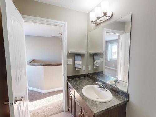 4013 41B Avenue, Drayton Valley, AB - Indoor Photo Showing Bathroom