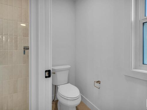 1372 155 Street, Edmonton, AB - Indoor Photo Showing Bathroom