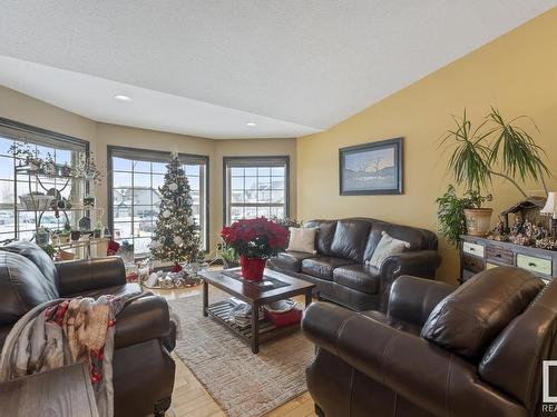 3703 43 Avenue, Bonnyville Town, AB - Indoor Photo Showing Living Room