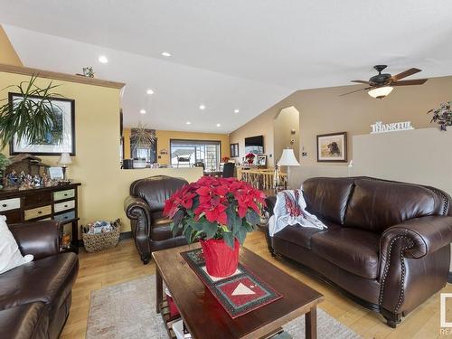 3703 43 Avenue, Bonnyville Town, AB - Indoor Photo Showing Living Room