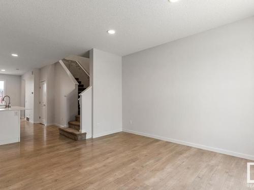 2125 Maple Road, Edmonton, AB - Indoor Photo Showing Other Room