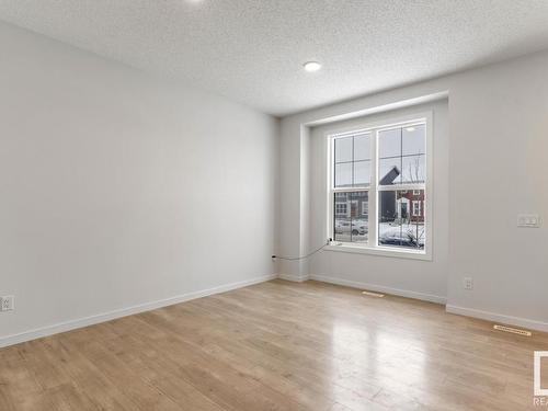 2125 Maple Road, Edmonton, AB - Indoor Photo Showing Other Room