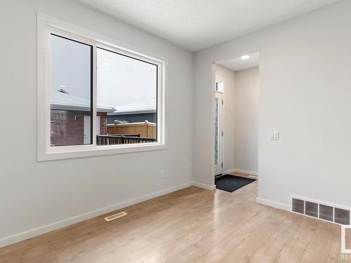 2125 Maple Road, Edmonton, AB - Indoor Photo Showing Other Room