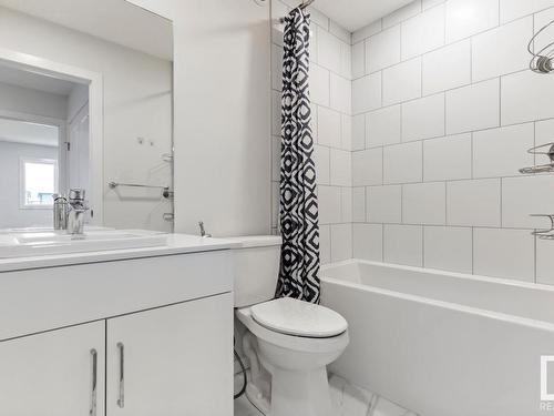 2125 Maple Road, Edmonton, AB - Indoor Photo Showing Bathroom