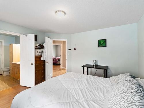 5306 Everett Road, Rural Lac Ste. Anne County, AB - Indoor Photo Showing Bedroom