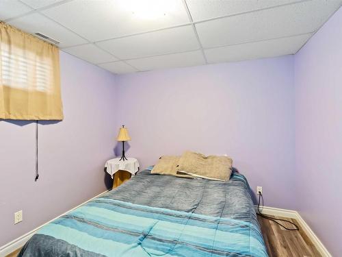 5306 Everett Road, Rural Lac Ste. Anne County, AB - Indoor Photo Showing Bedroom