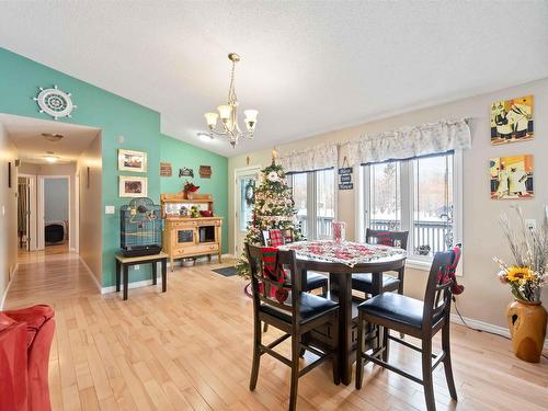 5306 Everett Road, Rural Lac Ste. Anne County, AB - Indoor Photo Showing Dining Room