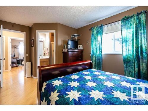 67 Newmarket Way, St. Albert, AB - Indoor Photo Showing Bedroom