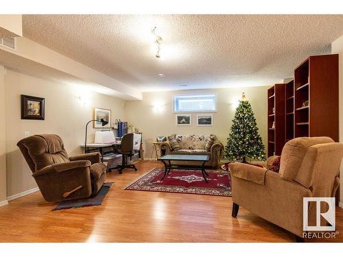 67 Newmarket Way, St. Albert, AB - Indoor Photo Showing Living Room