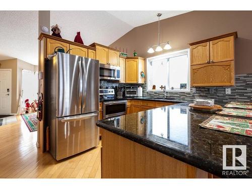 67 Newmarket Way, St. Albert, AB - Indoor Photo Showing Kitchen With Stainless Steel Kitchen