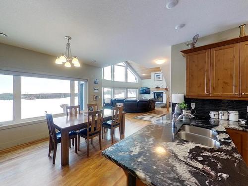 18121 Township Road 540, Rural Yellowhead, AB - Indoor Photo Showing Other Room