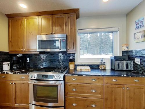 18121 Township Road 540, Rural Yellowhead, AB - Indoor Photo Showing Kitchen