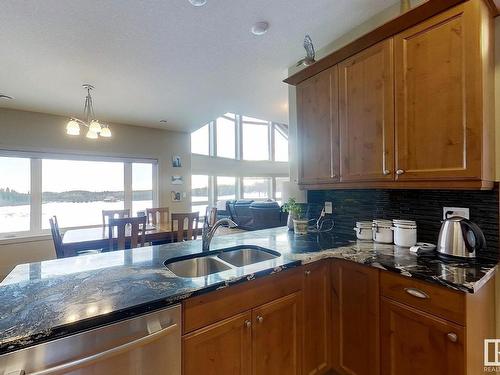 18121 Township Road 540, Rural Yellowhead, AB - Indoor Photo Showing Kitchen With Double Sink