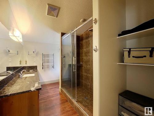 18121 Township Road 540, Rural Yellowhead, AB - Indoor Photo Showing Bathroom