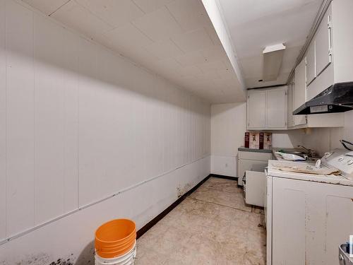 7220 152A Avenue, Edmonton, AB - Indoor Photo Showing Laundry Room