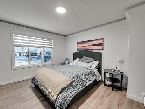 621 Glenridding Ravine Drive, Edmonton, AB - Indoor Photo Showing Bedroom