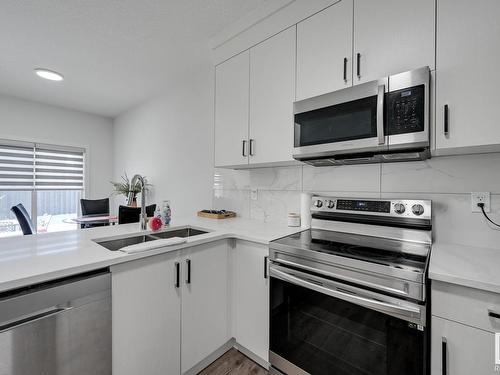 621 Glenridding Ravine Drive, Edmonton, AB - Indoor Photo Showing Kitchen With Stainless Steel Kitchen With Double Sink