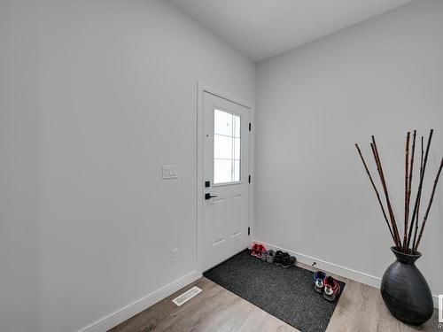 621 Glenridding Ravine Drive, Edmonton, AB - Indoor Photo Showing Other Room