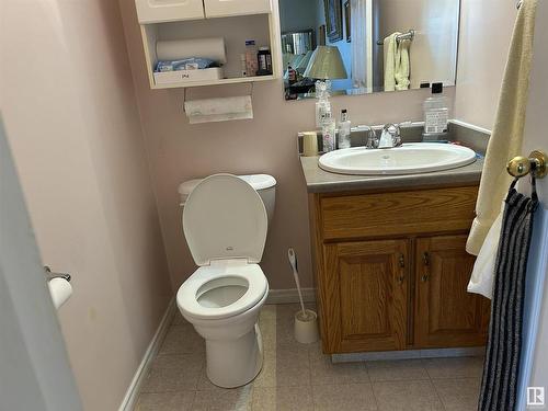 5138 47 Street, Redwater, AB - Indoor Photo Showing Bathroom