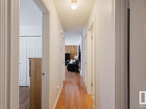 7419 32 Avenue, Edmonton, AB - Indoor Photo Showing Other Room