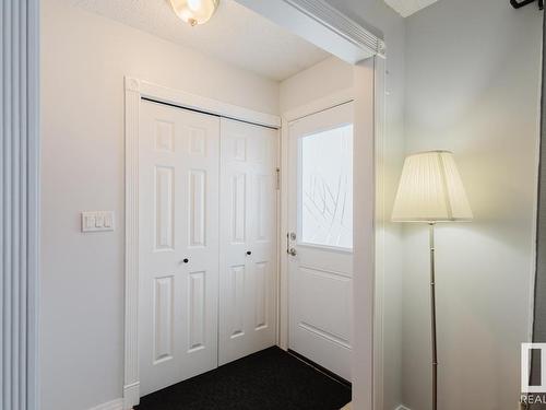 7419 32 Avenue, Edmonton, AB - Indoor Photo Showing Other Room