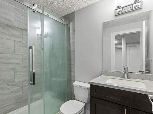 8719 218 Street, Edmonton, AB - Indoor Photo Showing Bathroom