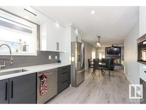 15828 98 Street, Edmonton, AB - Indoor Photo Showing Kitchen With Stainless Steel Kitchen With Upgraded Kitchen