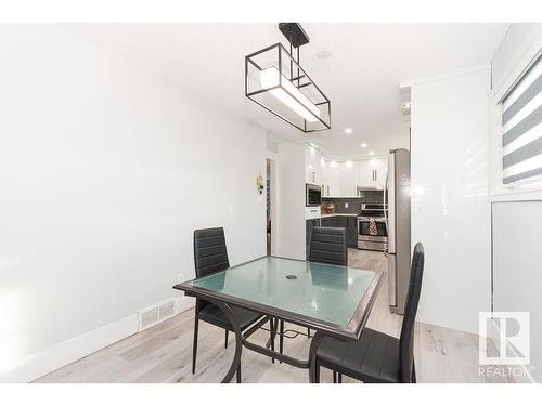 15828 98 Street, Edmonton, AB - Indoor Photo Showing Dining Room